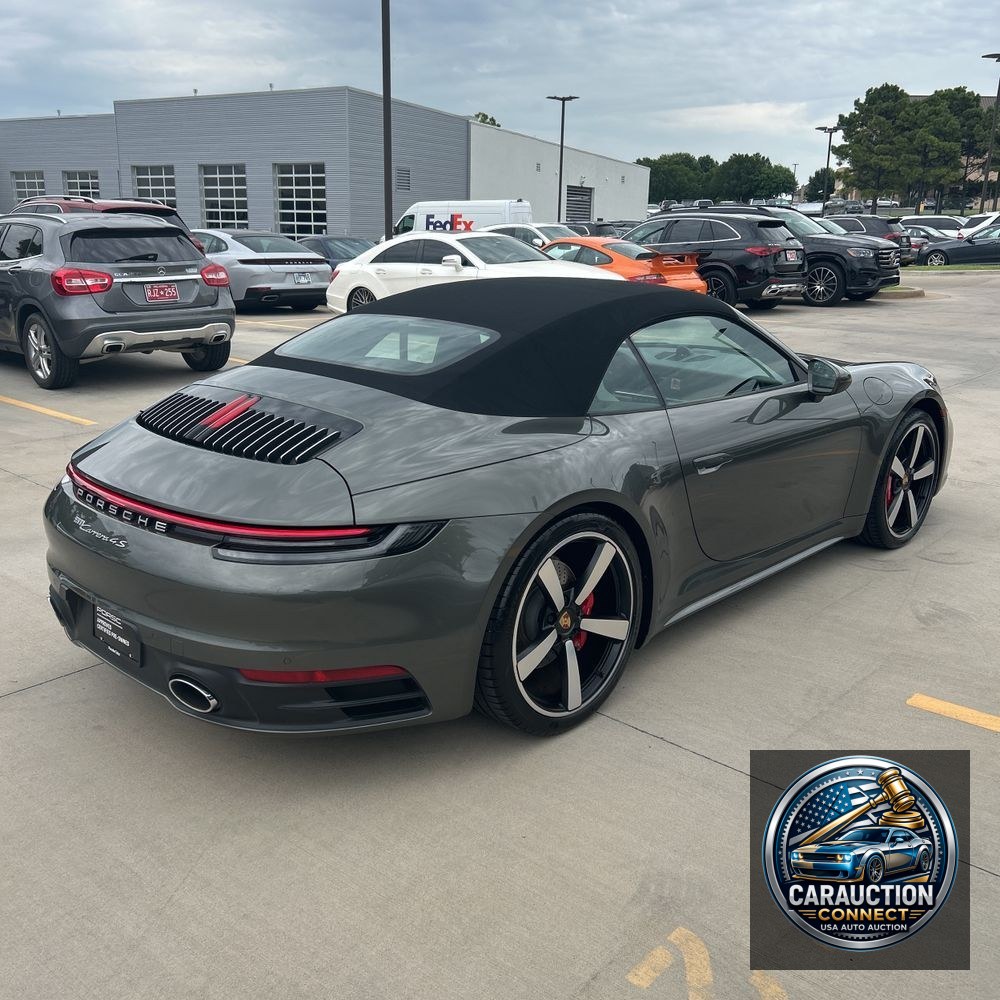2020 Porsche 911 Carrera 4S