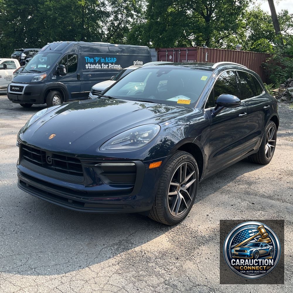 2023 Porsche Macan Base