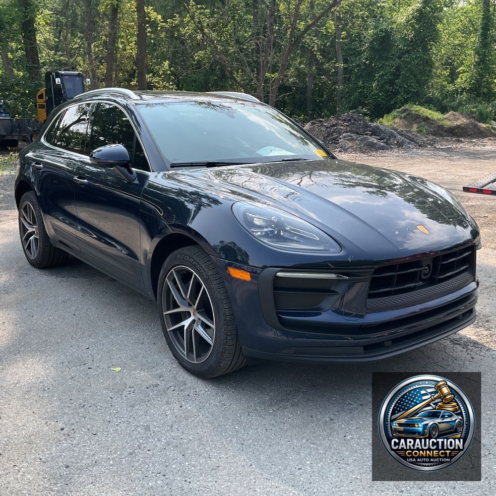 2023 Porsche Macan Base