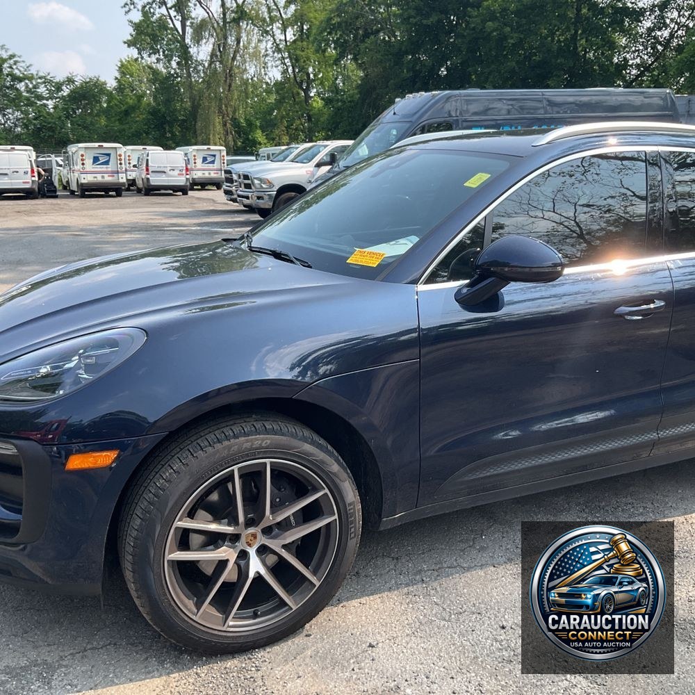 2023 Porsche Macan Base