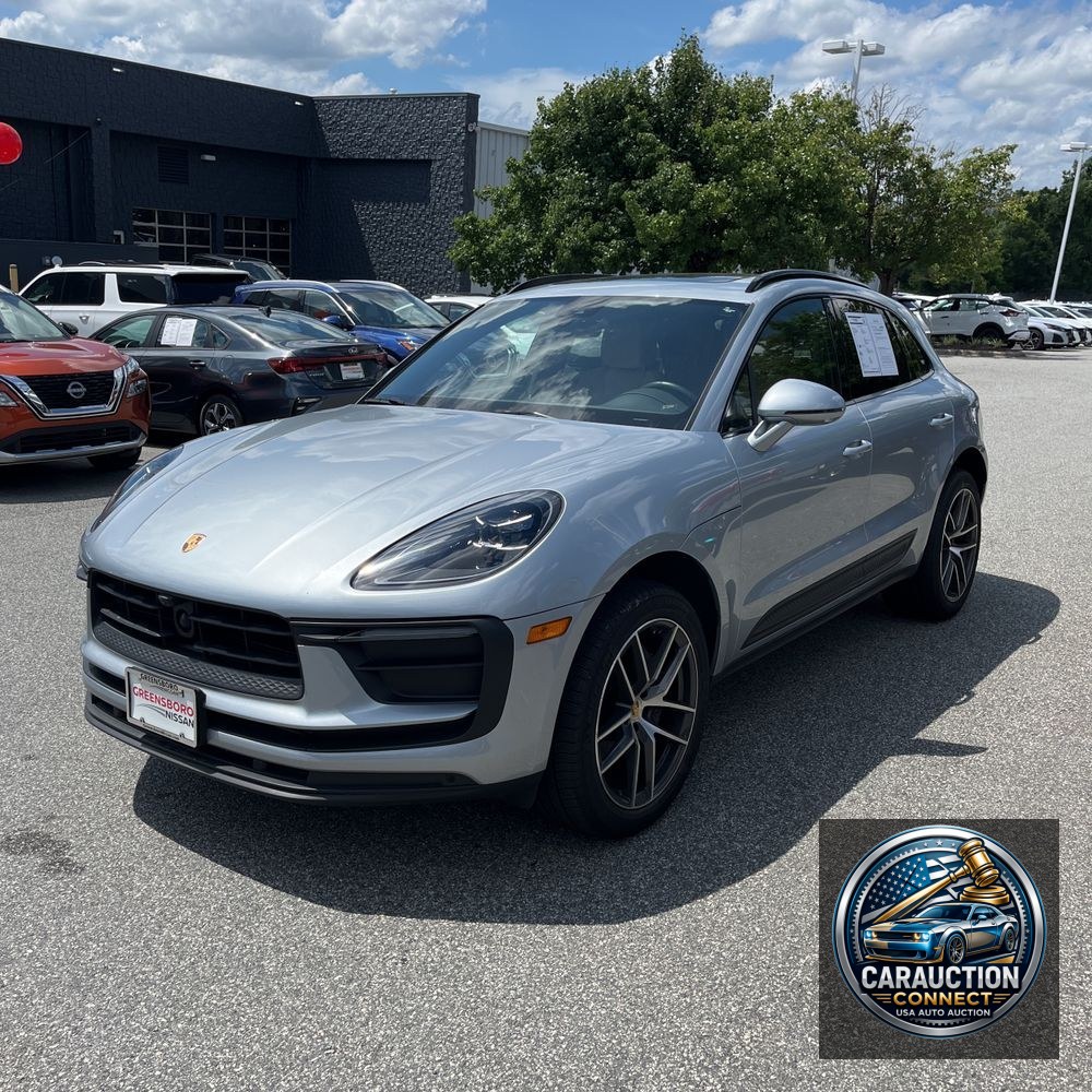 2024 Porsche Macan Base
