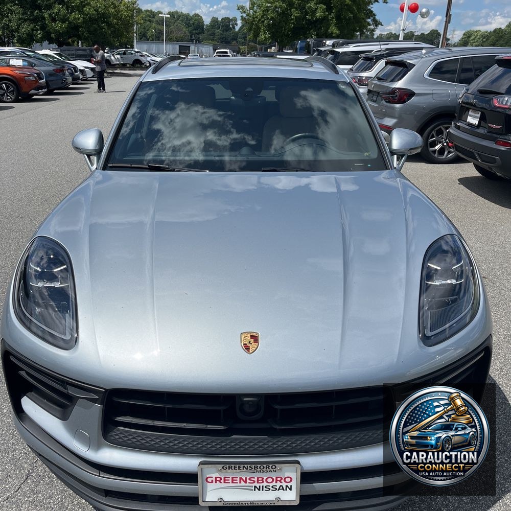 2024 Porsche Macan Base