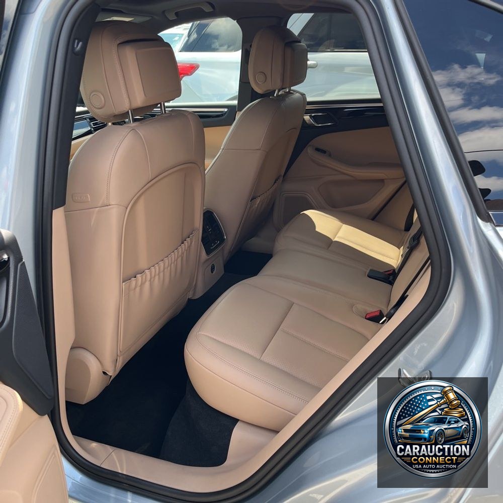 2024 Porsche Macan Base