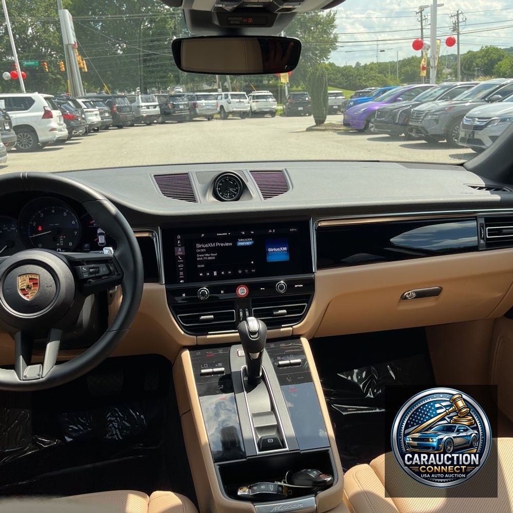 2024 Porsche Macan Base