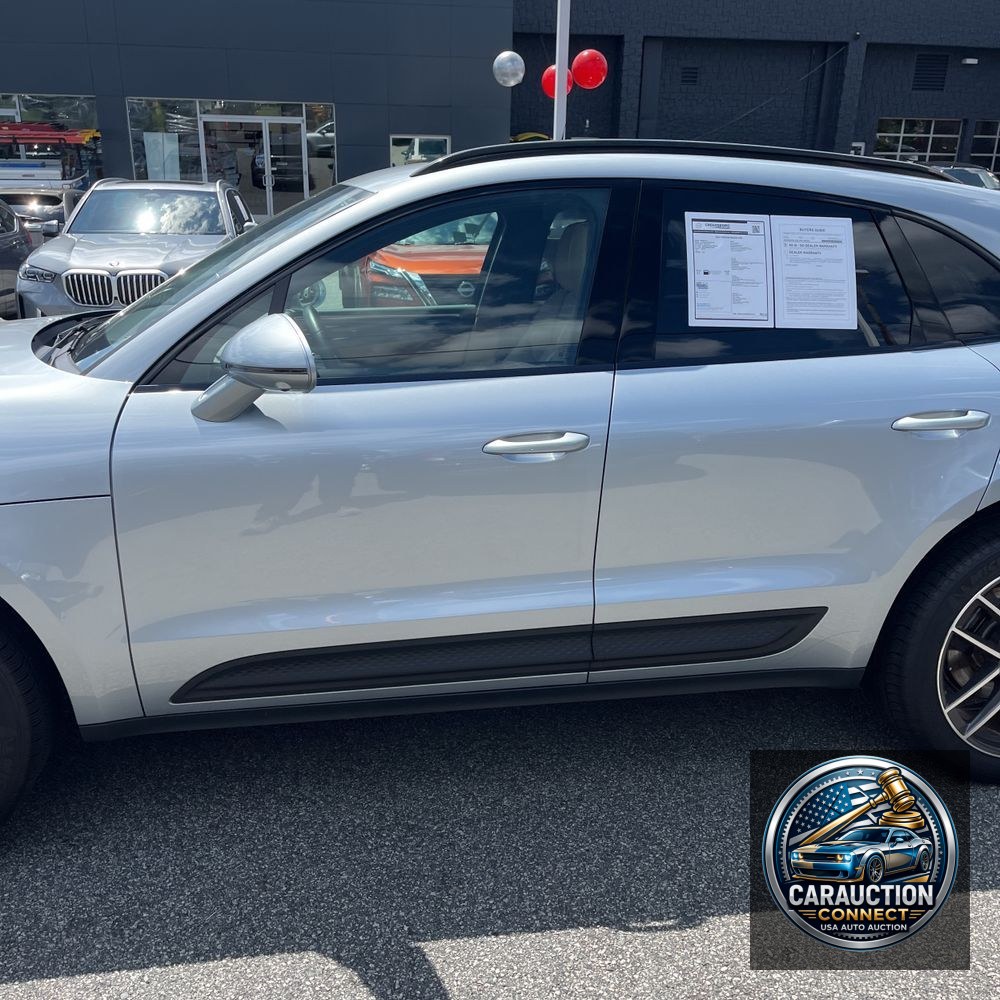 2024 Porsche Macan Base