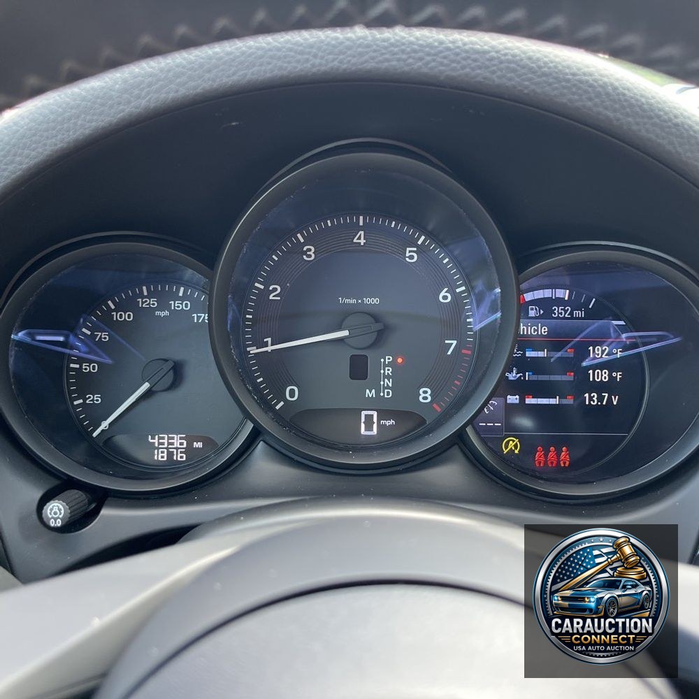 2024 Porsche Macan Base