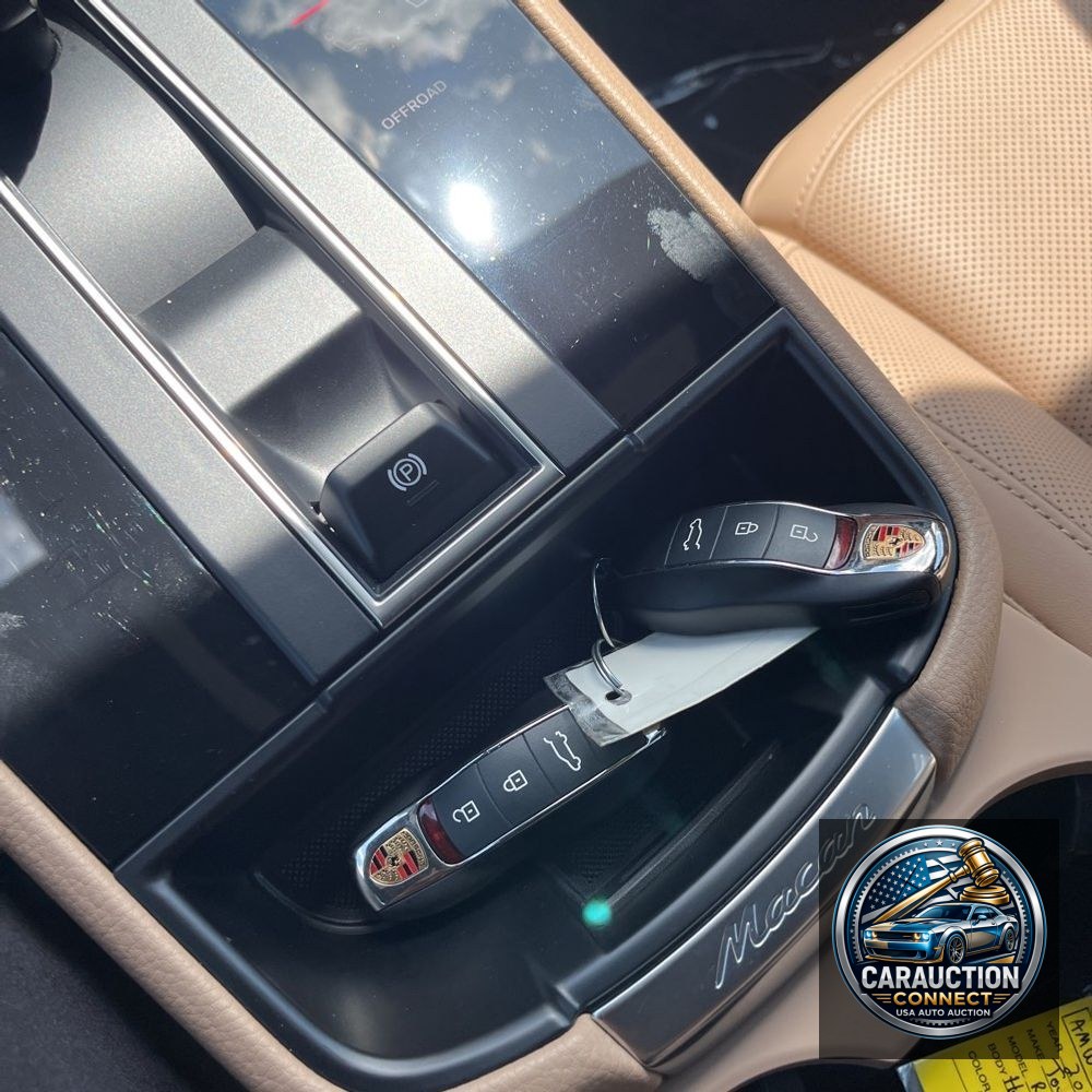 2024 Porsche Macan Base