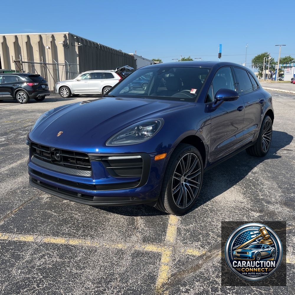 2024 Porsche Macan Base