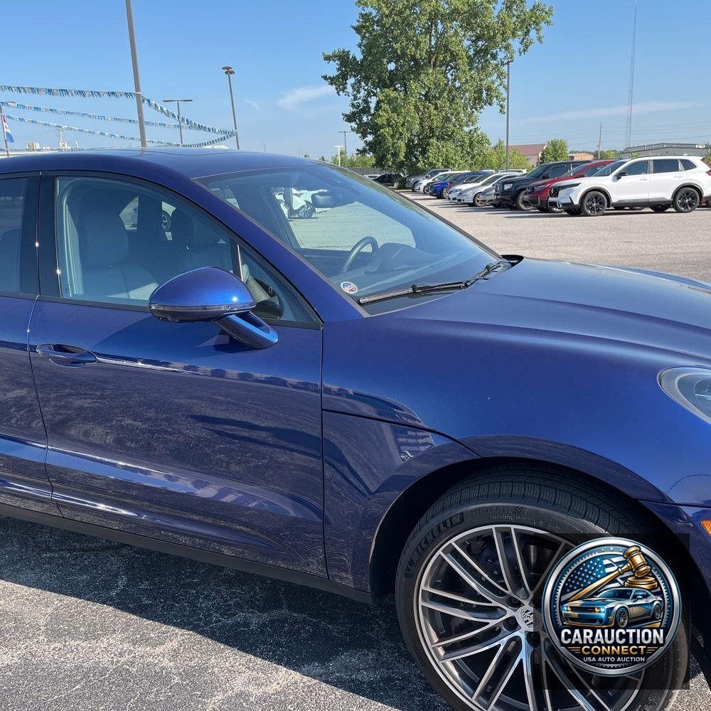 2024 Porsche Macan Base