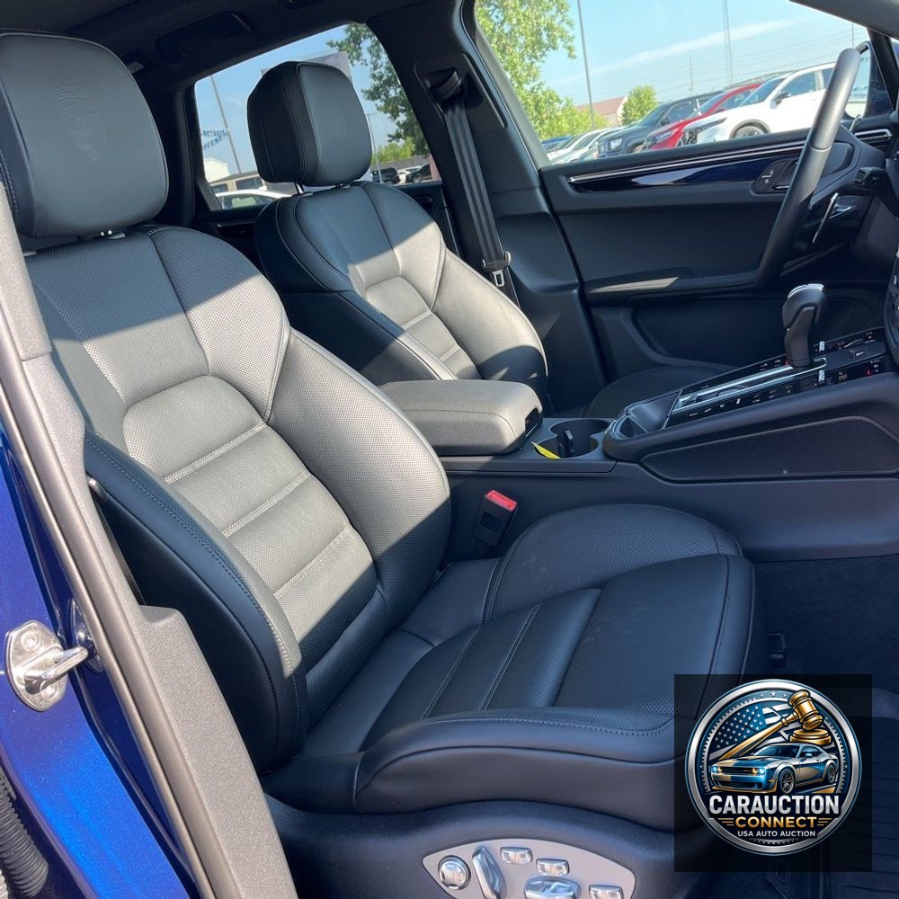 2024 Porsche Macan Base