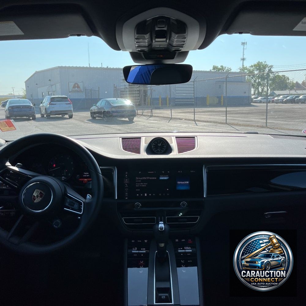 2024 Porsche Macan Base
