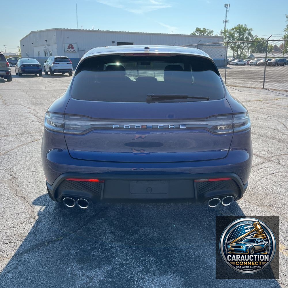 2024 Porsche Macan Base