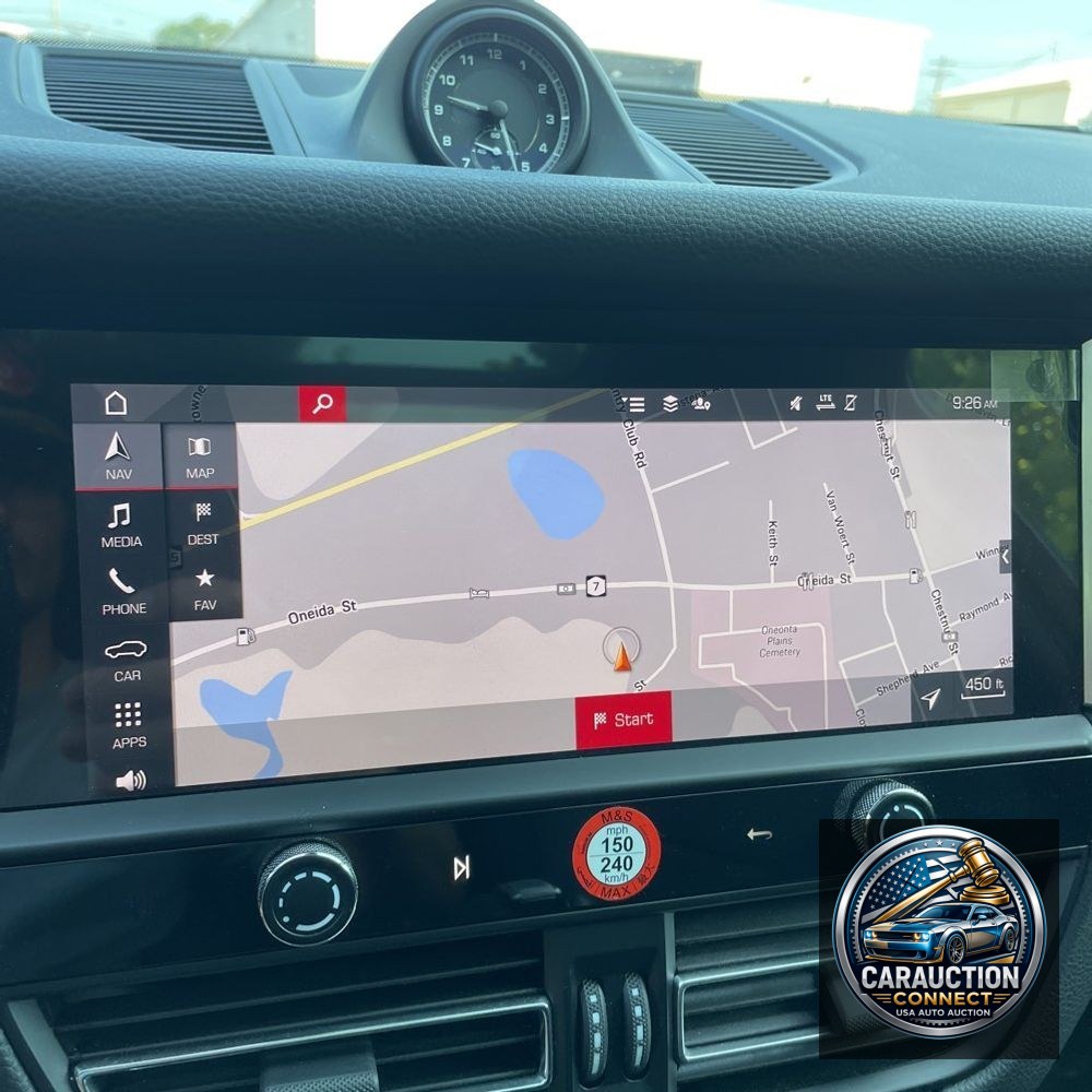 2023 Porsche Macan Base