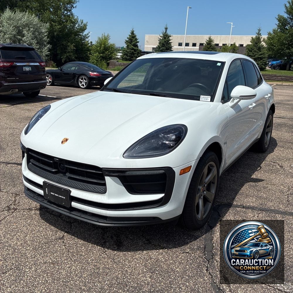2023 Porsche Macan T