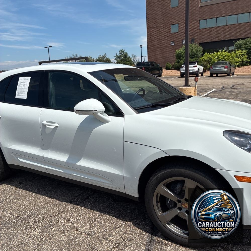 2023 Porsche Macan T