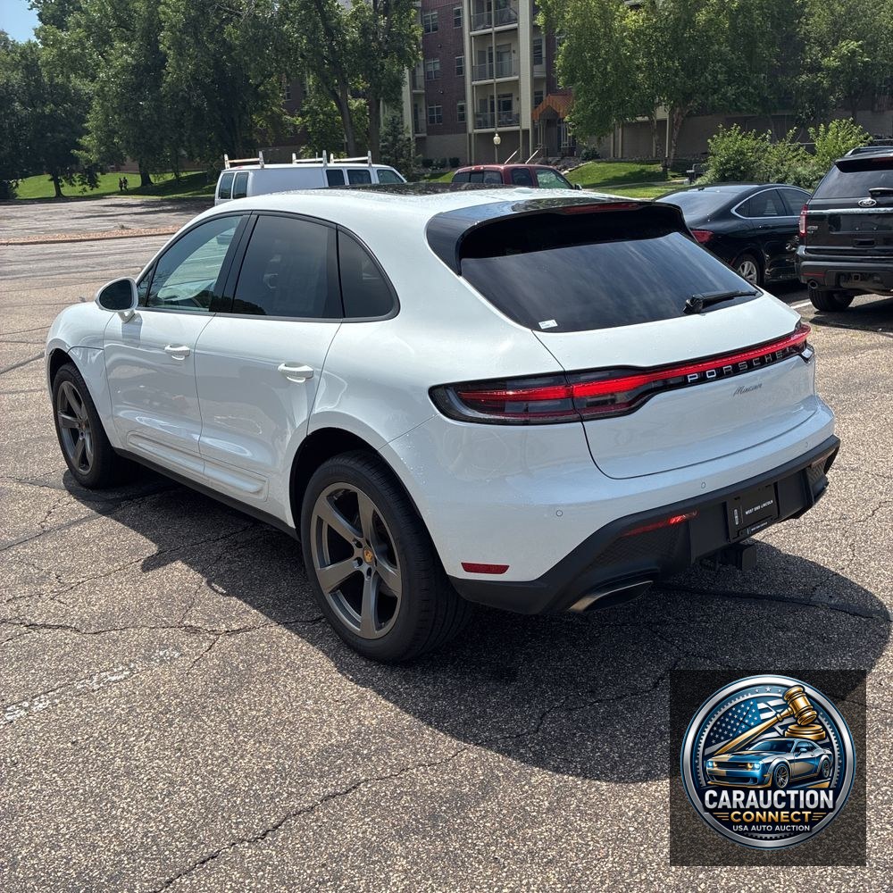 2023 Porsche Macan T