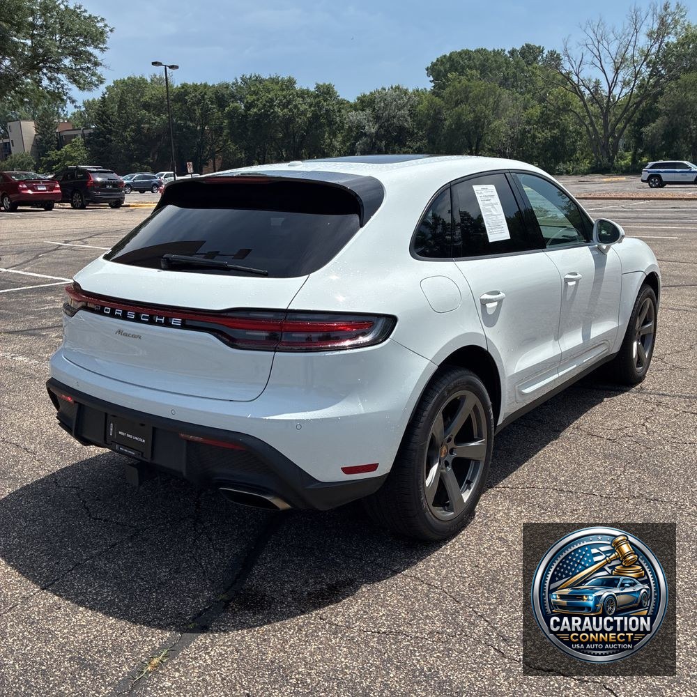 2023 Porsche Macan T