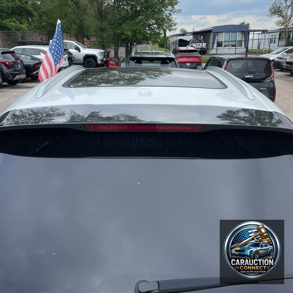 2023 Porsche Macan Base