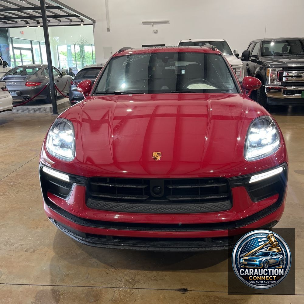 2023 Porsche Macan Base