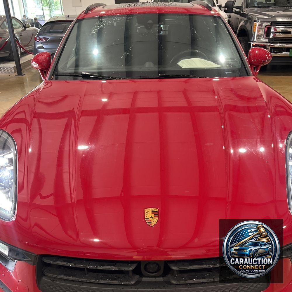 2023 Porsche Macan Base