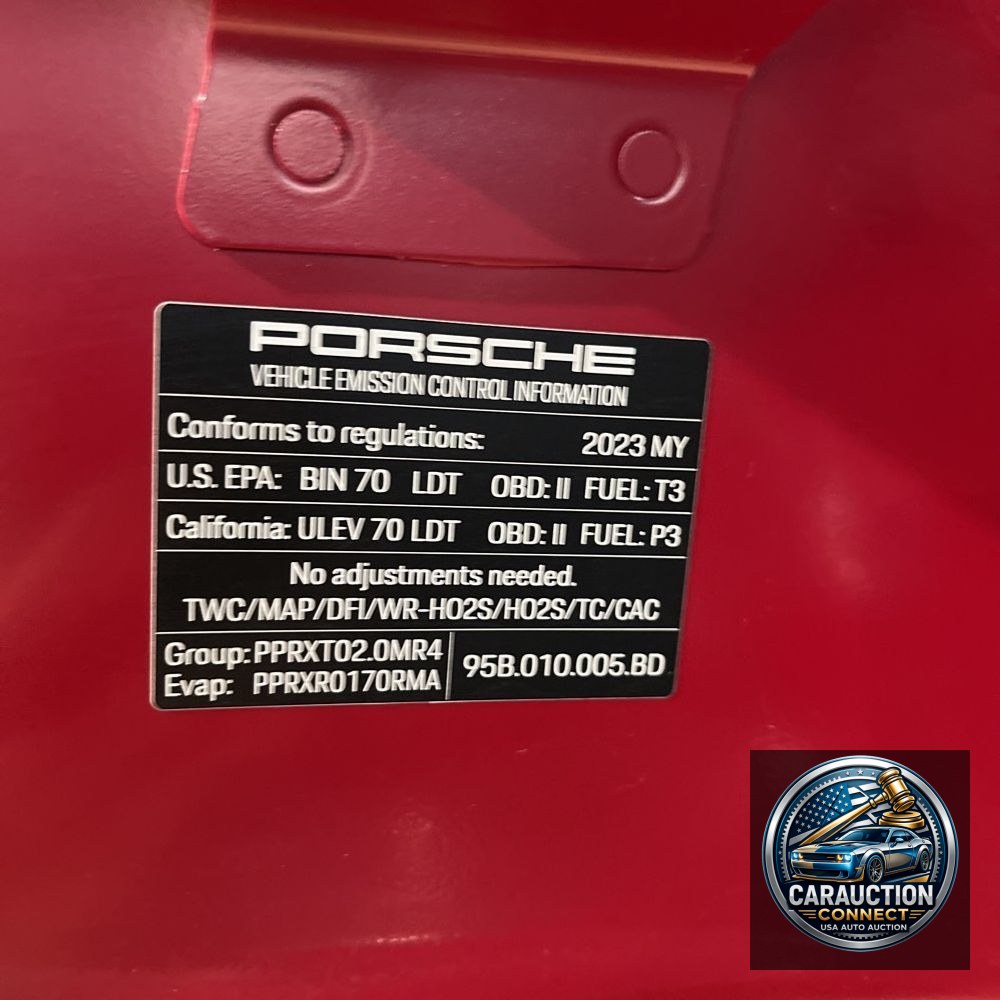 2023 Porsche Macan Base