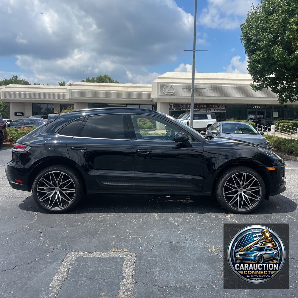 2024 Porsche Macan Base