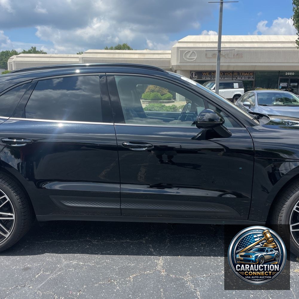 2024 Porsche Macan Base