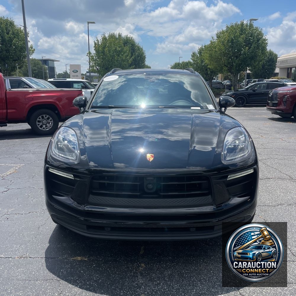 2024 Porsche Macan Base
