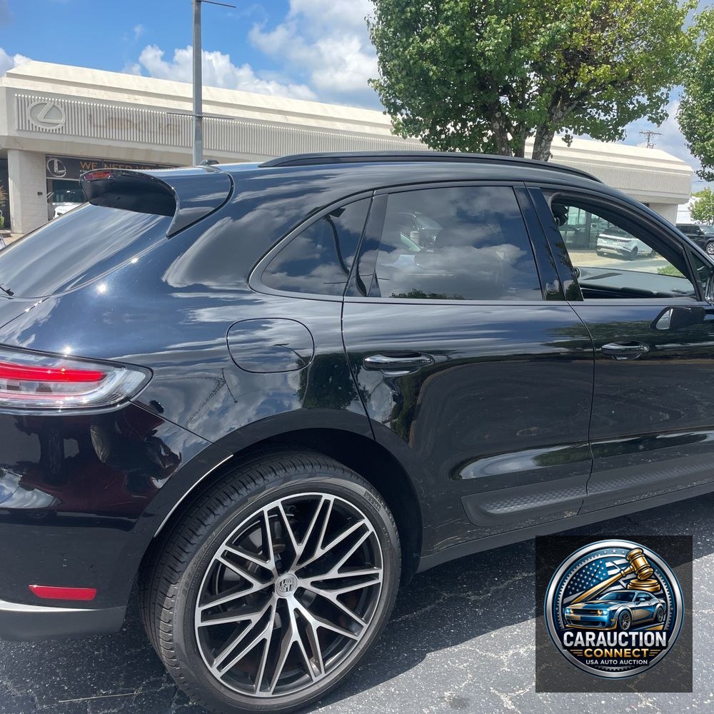 2024 Porsche Macan Base