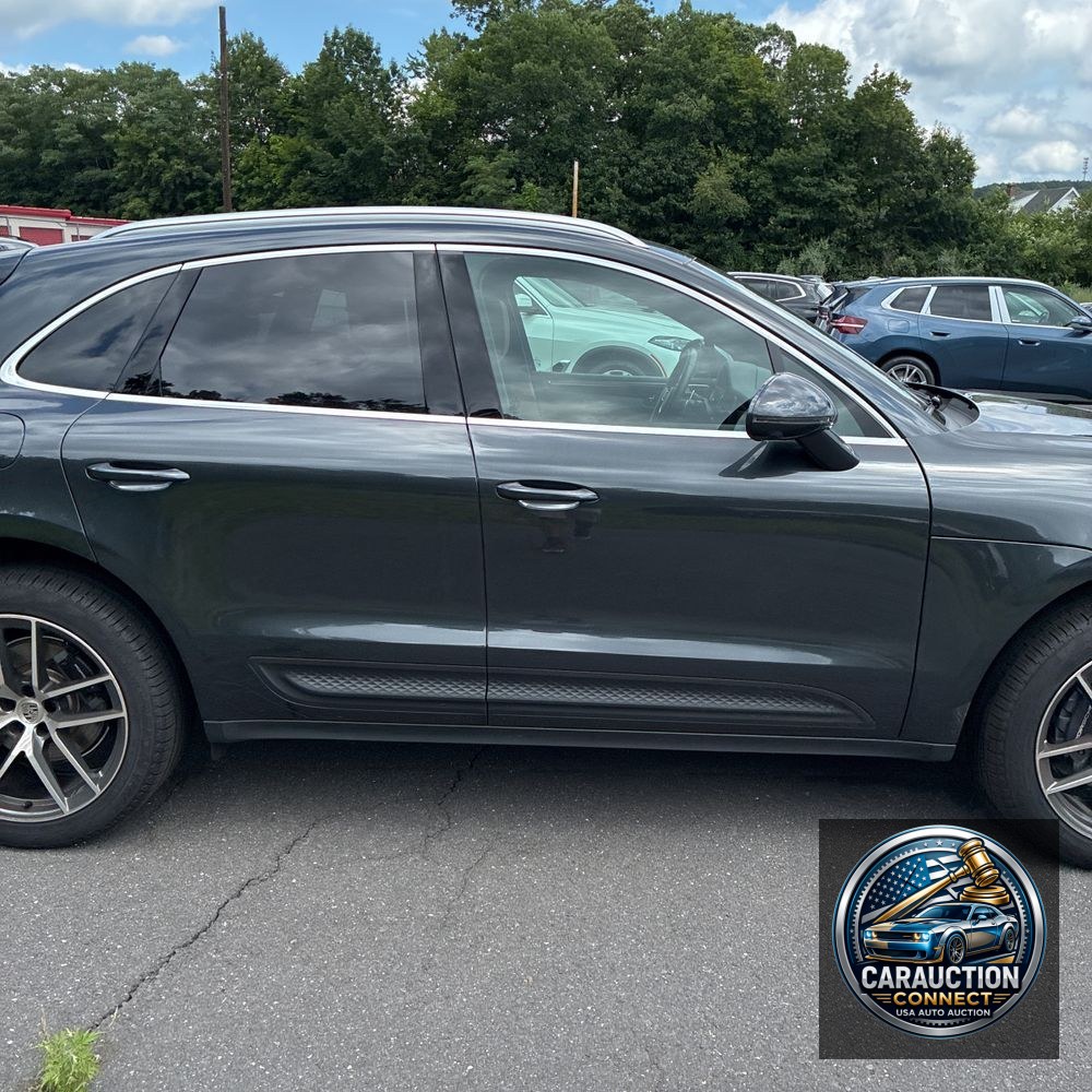 2024 Porsche Macan Base