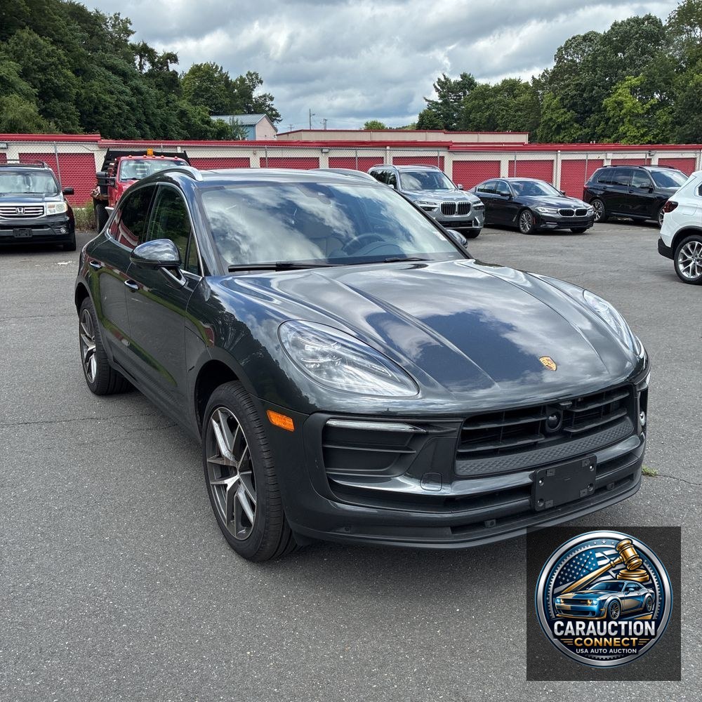 2024 Porsche Macan Base