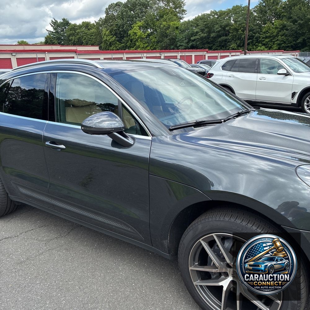 2024 Porsche Macan Base