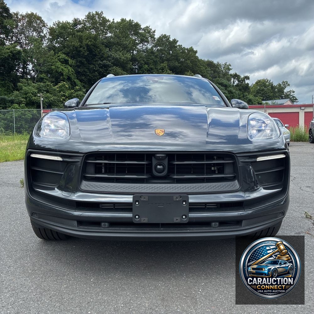 2024 Porsche Macan Base