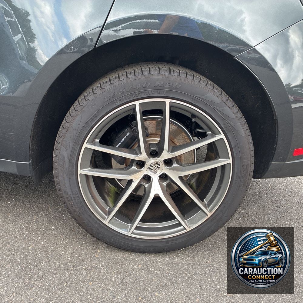 2024 Porsche Macan Base