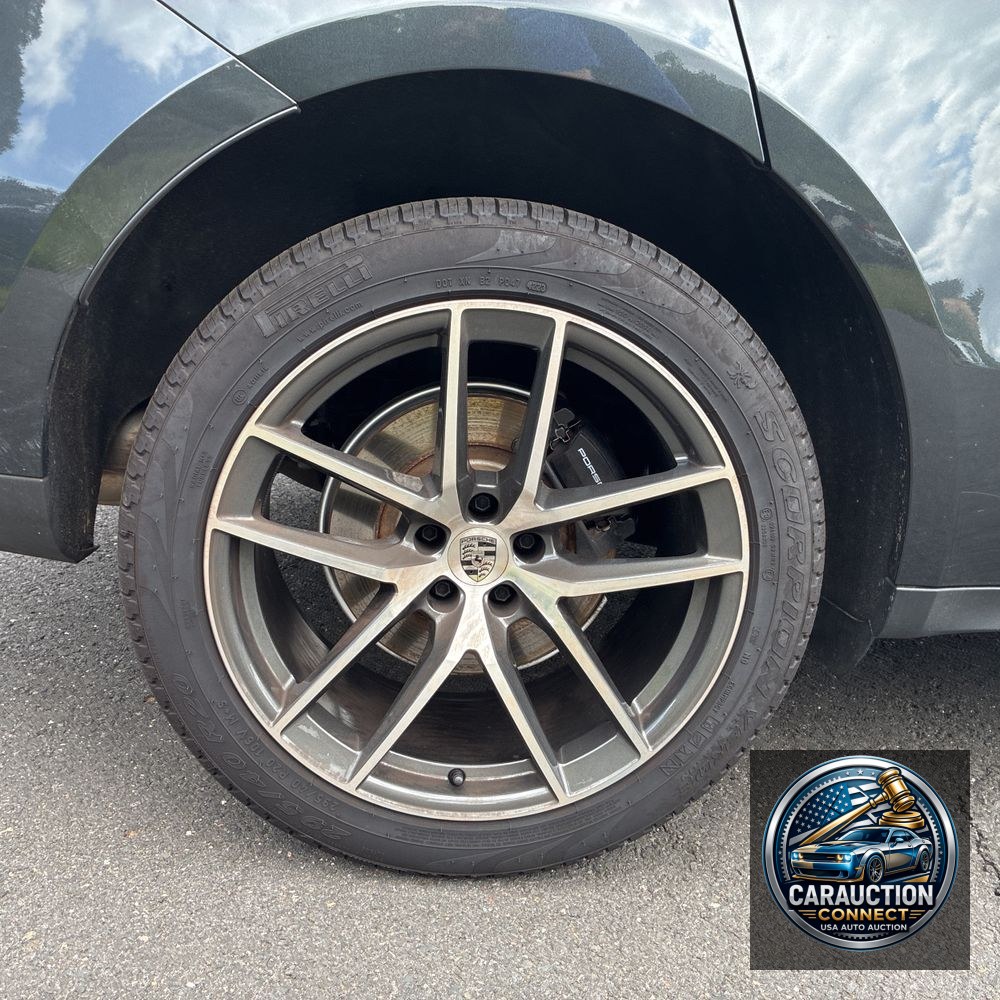 2024 Porsche Macan Base