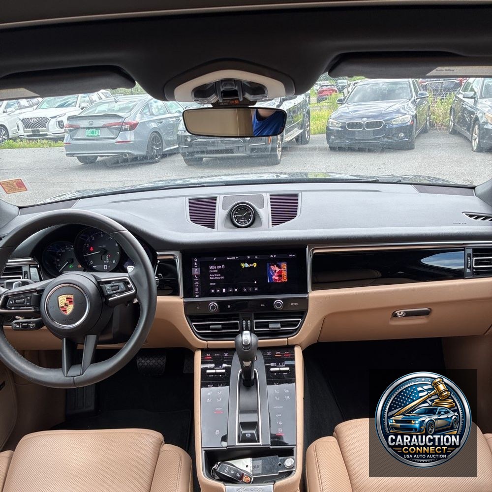 2024 Porsche Macan Base
