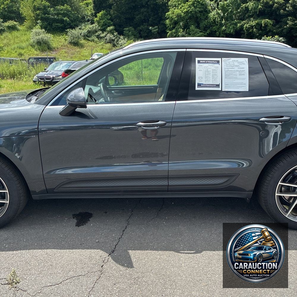2024 Porsche Macan Base
