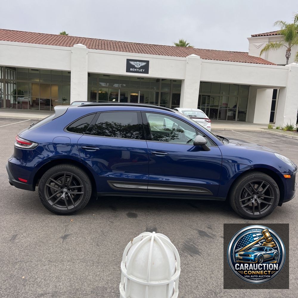2023 Porsche Macan T