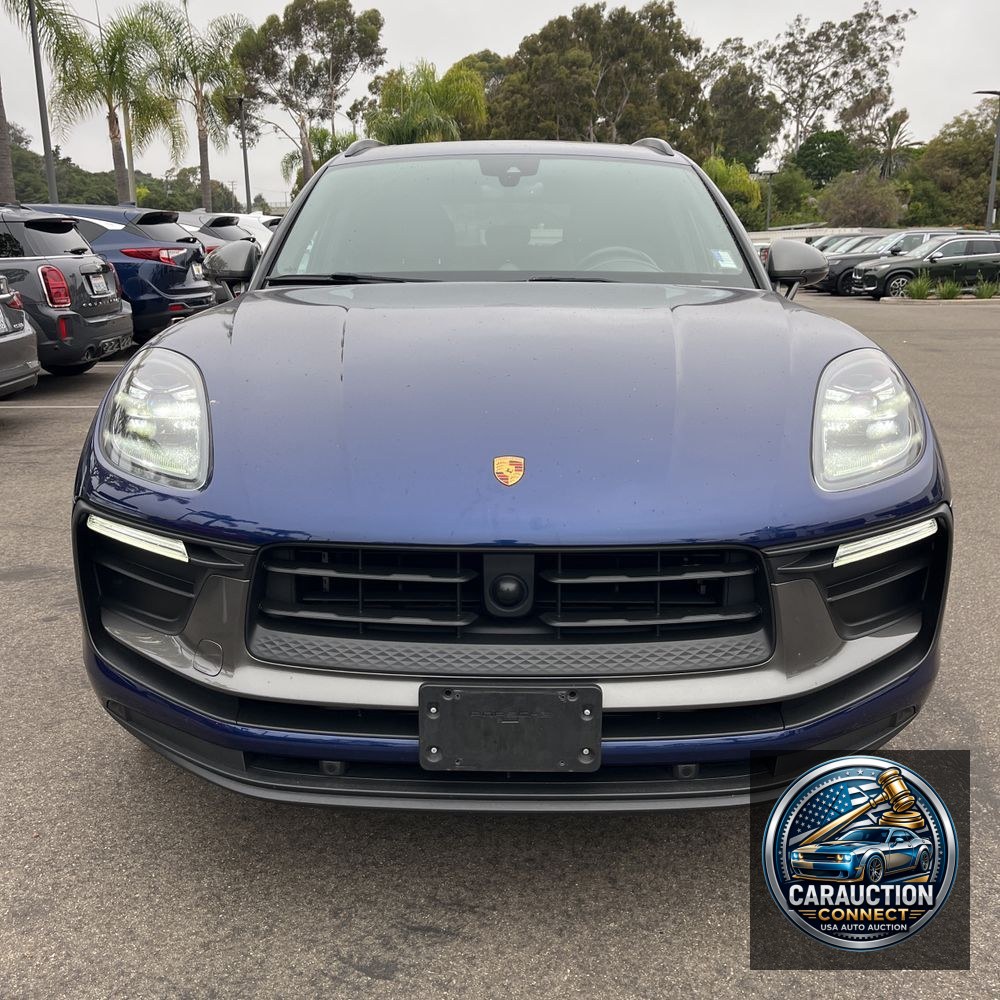2023 Porsche Macan T