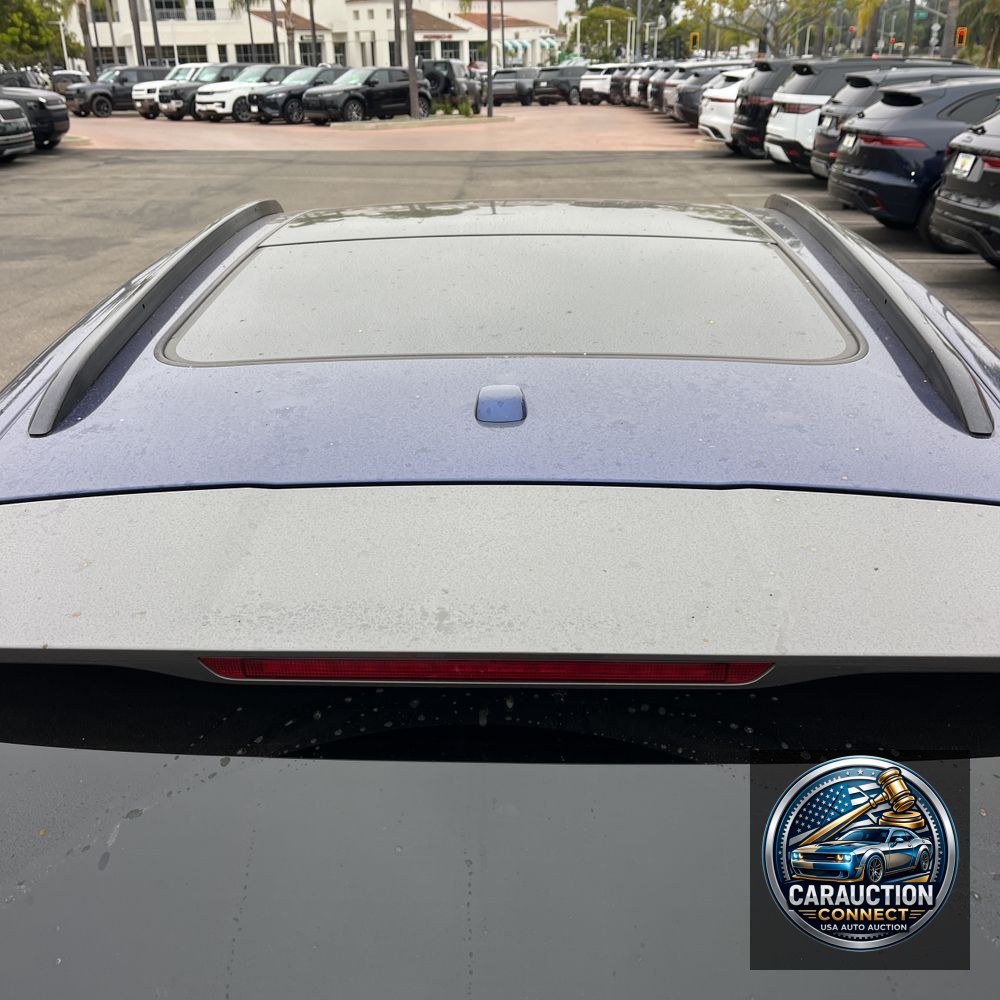 2023 Porsche Macan T