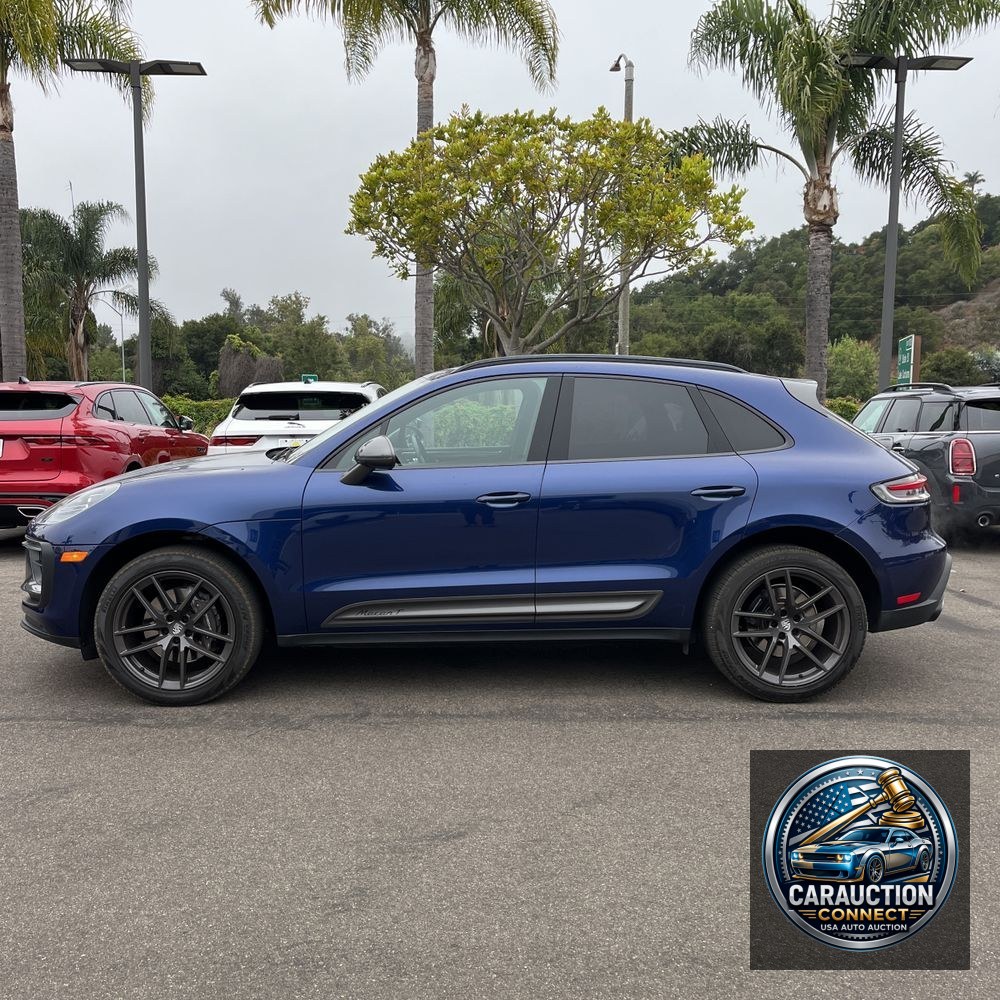 2023 Porsche Macan T