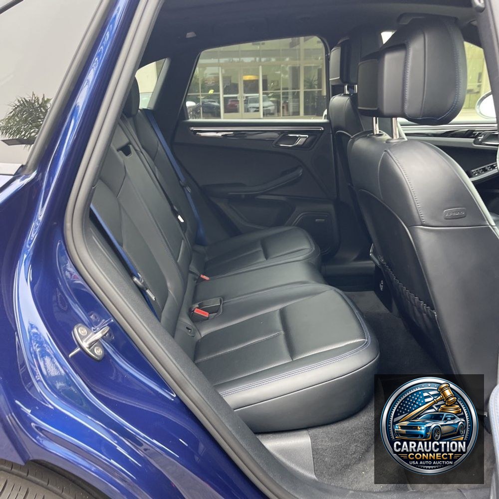 2023 Porsche Macan T