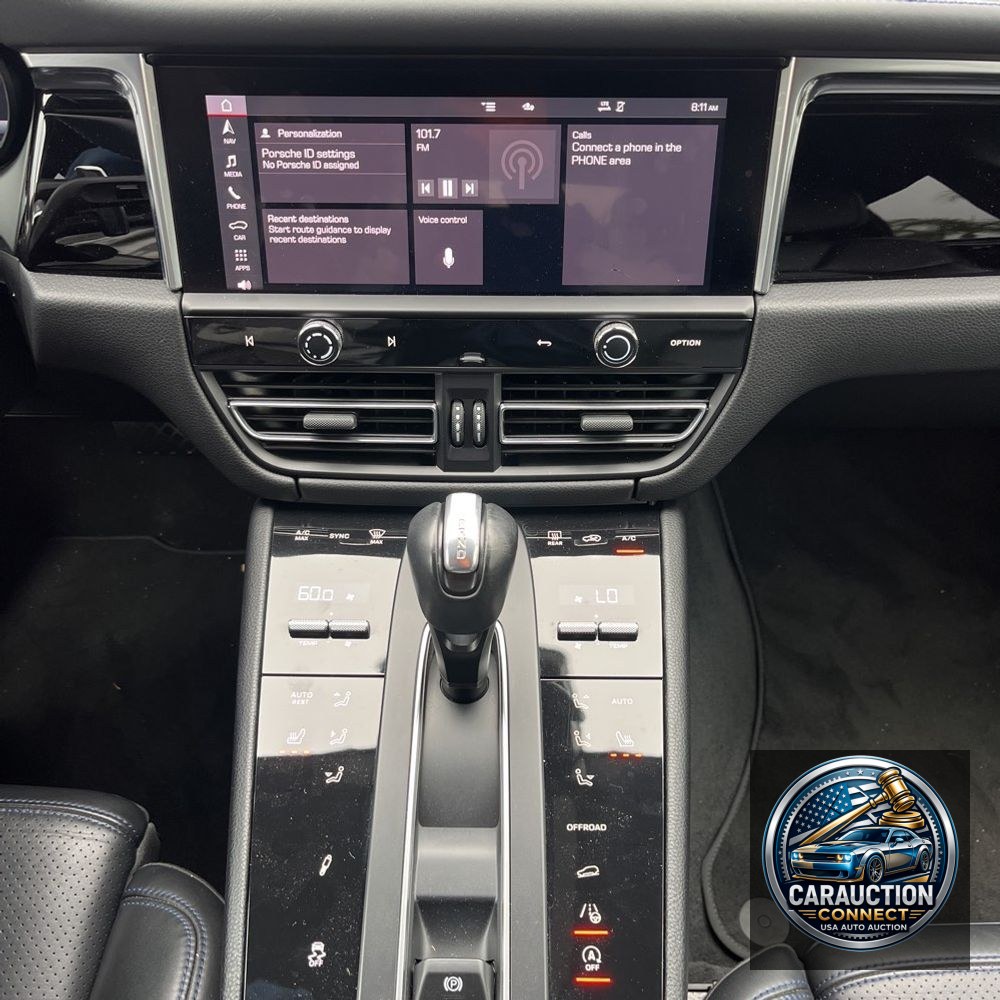 2023 Porsche Macan T