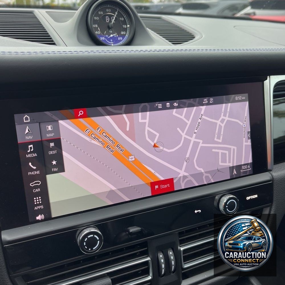 2023 Porsche Macan T