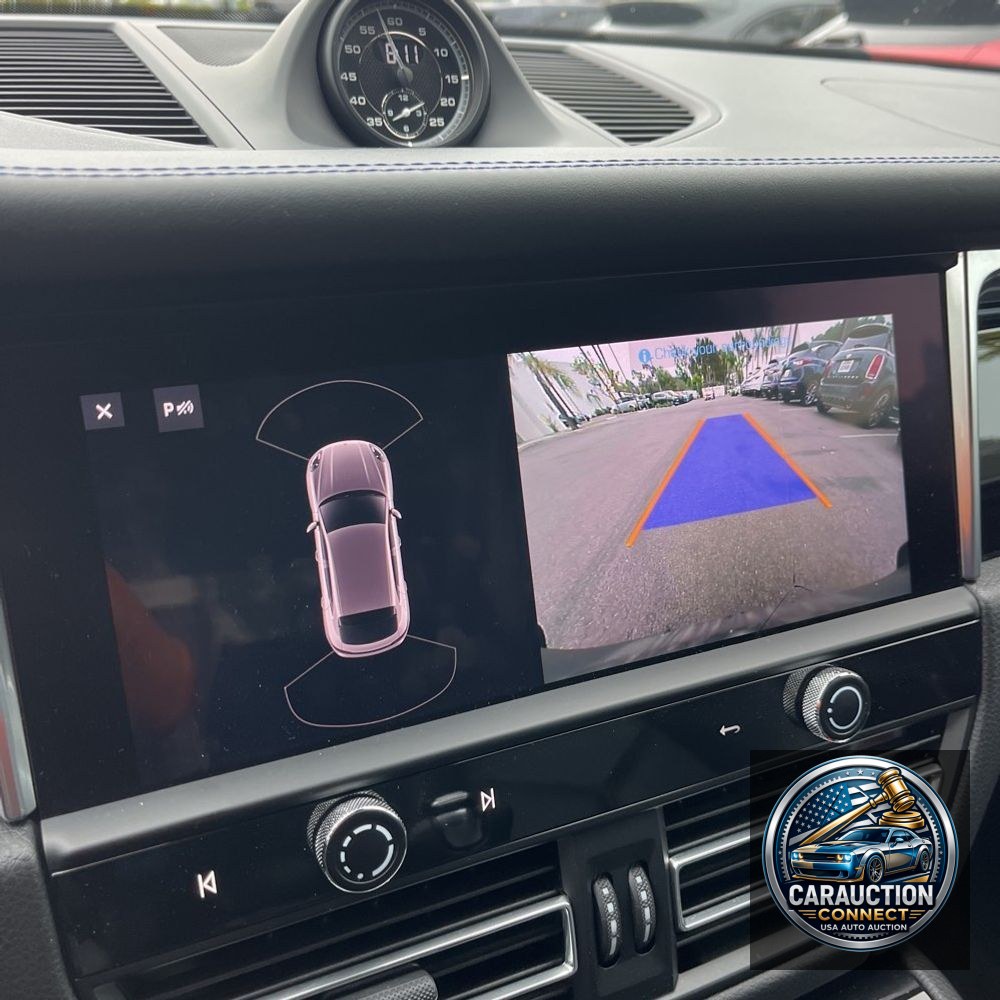 2023 Porsche Macan T
