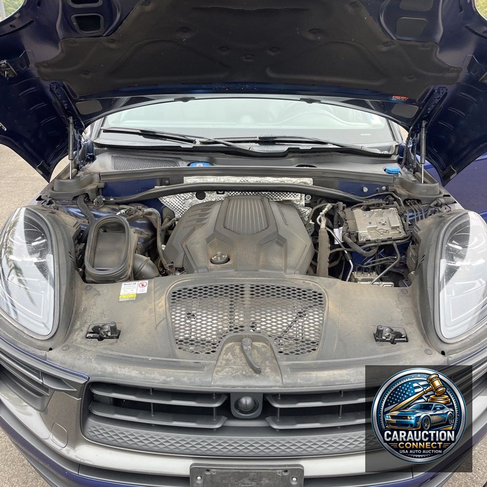 2023 Porsche Macan T