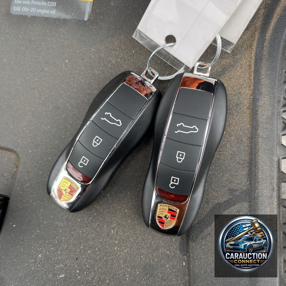 2023 Porsche Macan T