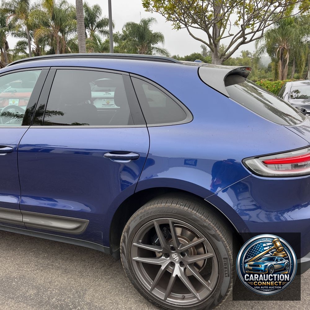 2023 Porsche Macan T
