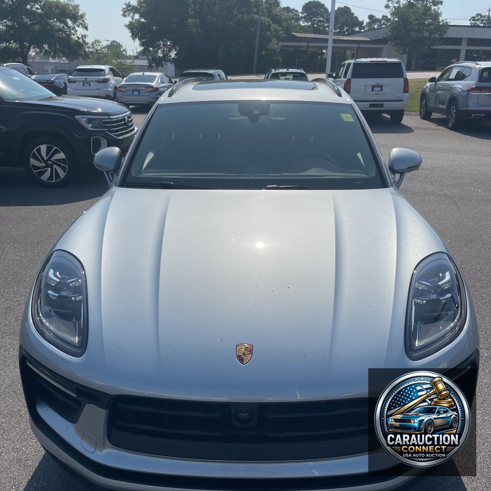 2024 Porsche Macan Base