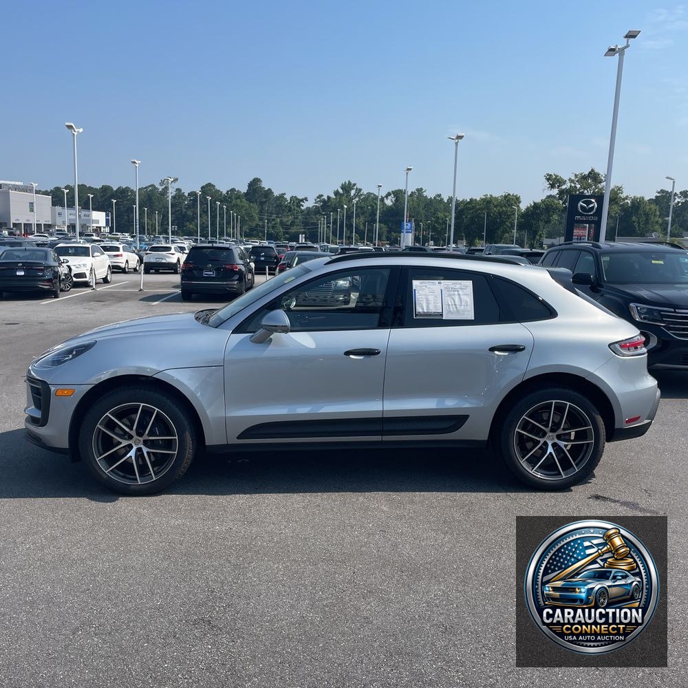 2024 Porsche Macan Base